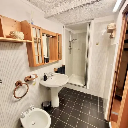 La Casa A Chiocciola Apartament Biassa