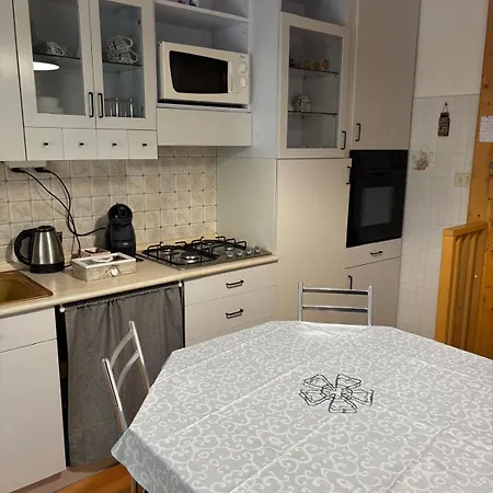 Апартаменты La Casa A Chiocciola Biassa